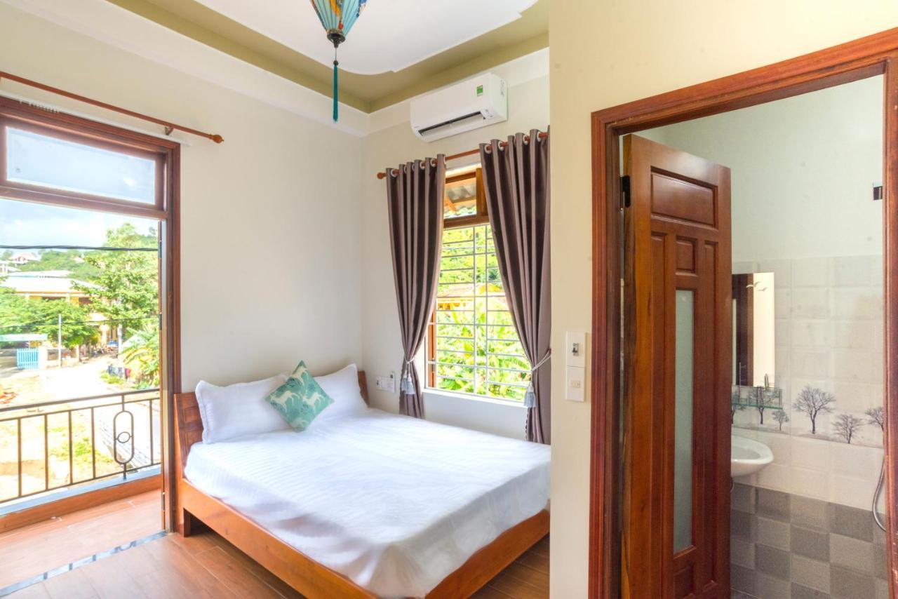 Khách sạn hẻo lánh Công Mẫn Hội An
