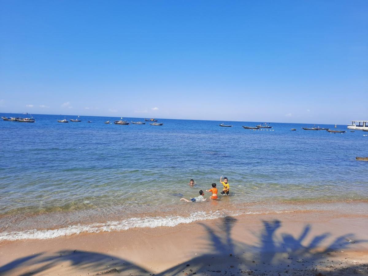 Công Mẫn *