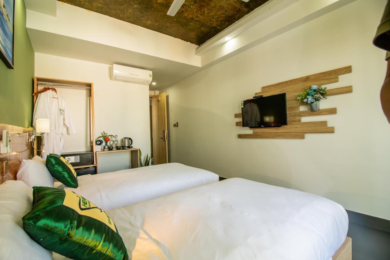 Trái Tim Bed & Breakfast *