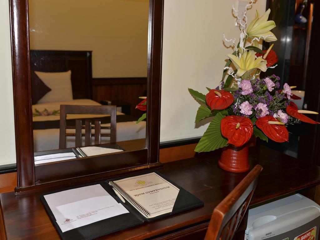Hotel Huy Hoang River 3*