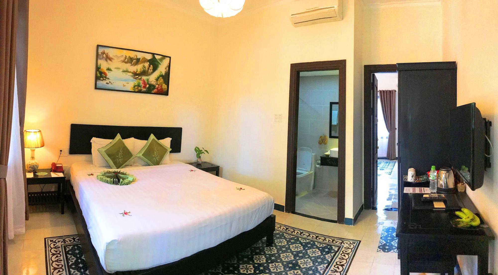 Muca Boutique & 4*