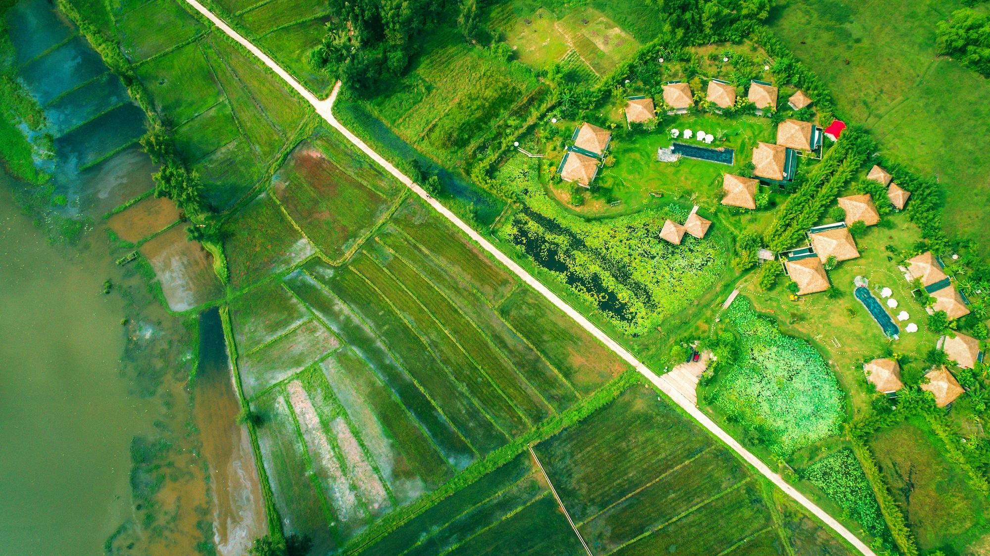Khách sạn Allamanda Estate