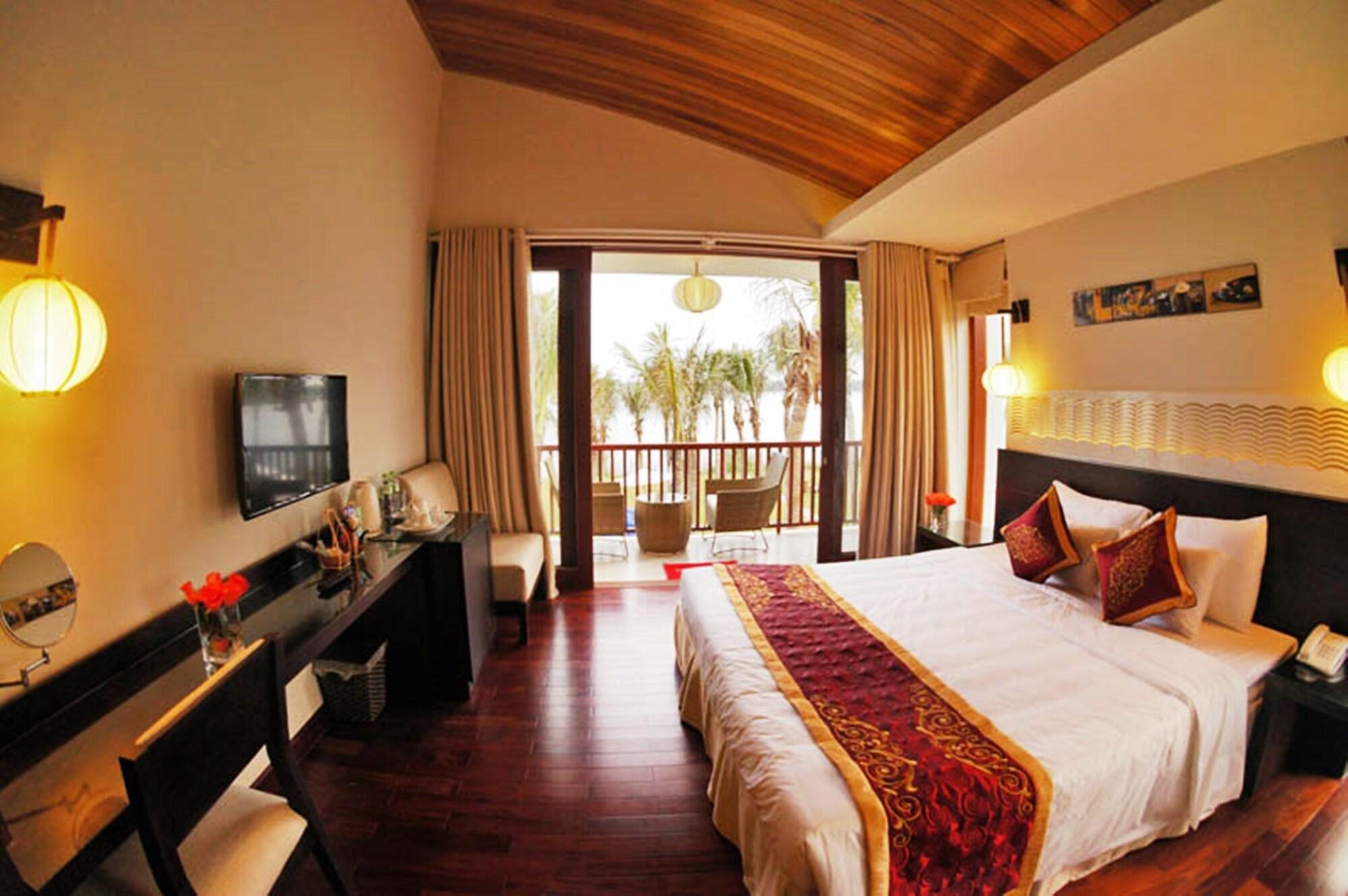 Resort Emerald Riverside