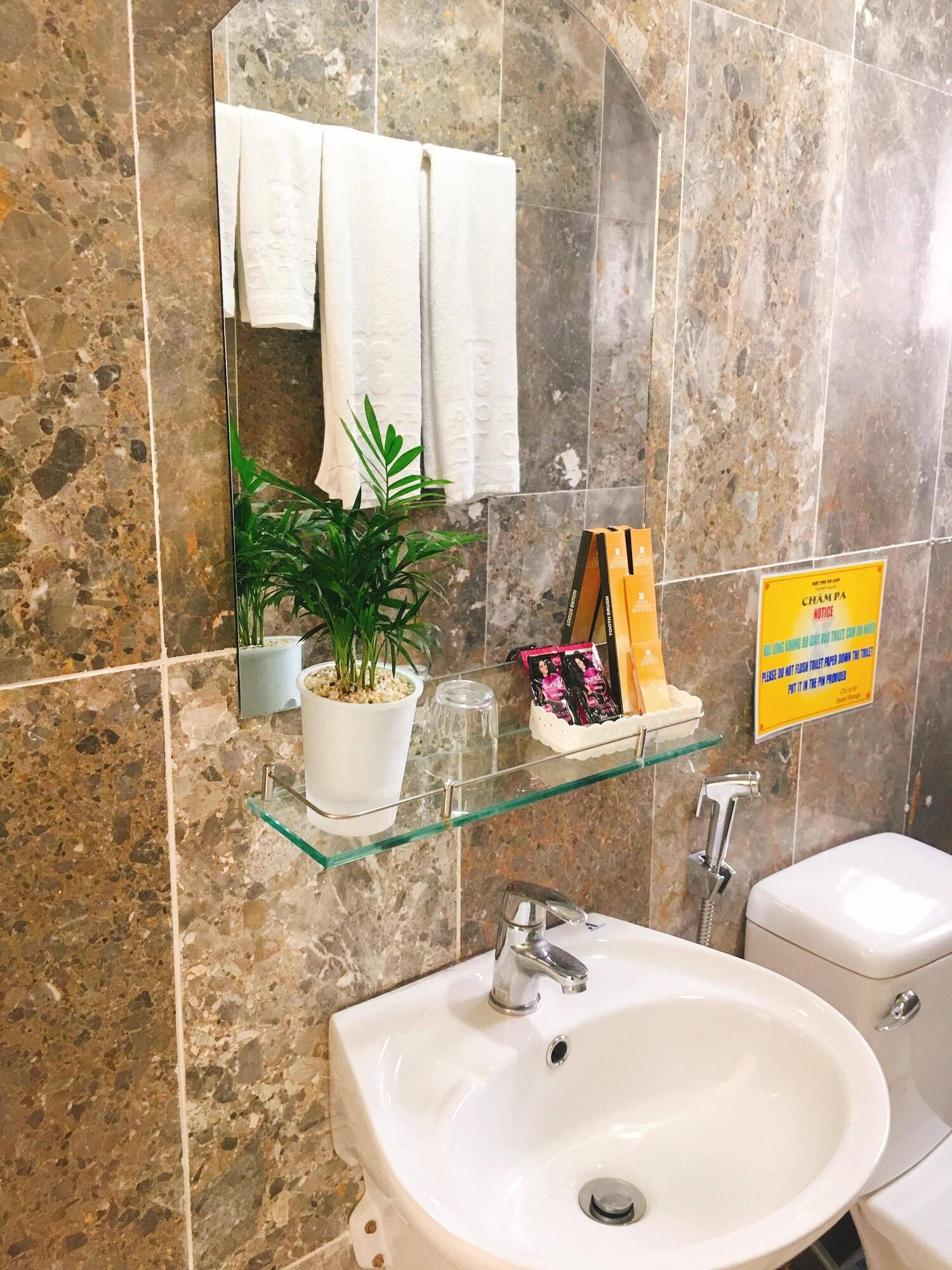Champa Hotel 3*