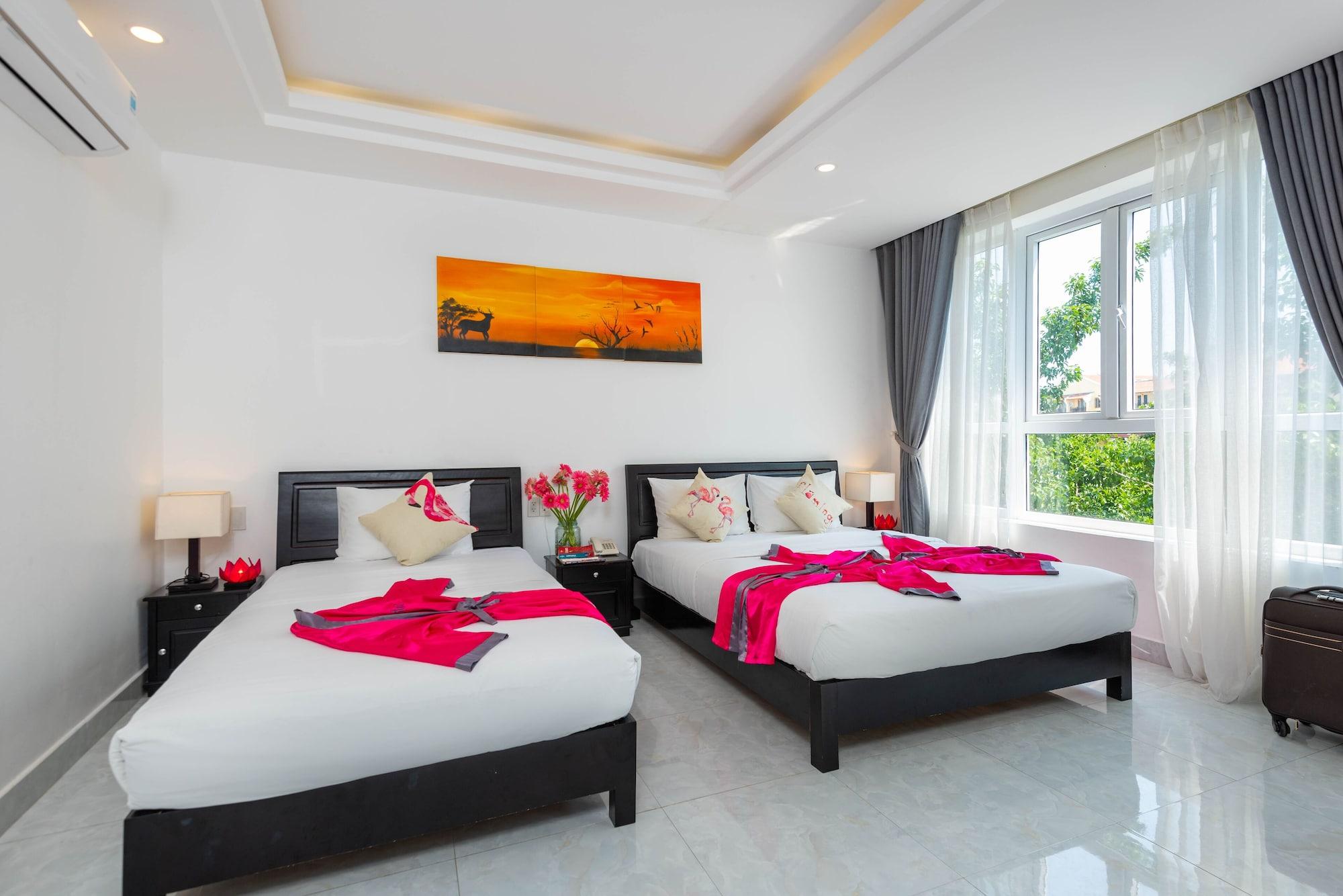 Flamingo - Big With Balcony - Close To Old Town 200m & Temple Bridge - Large Outside Pool For Sun Bathing * Hoi An