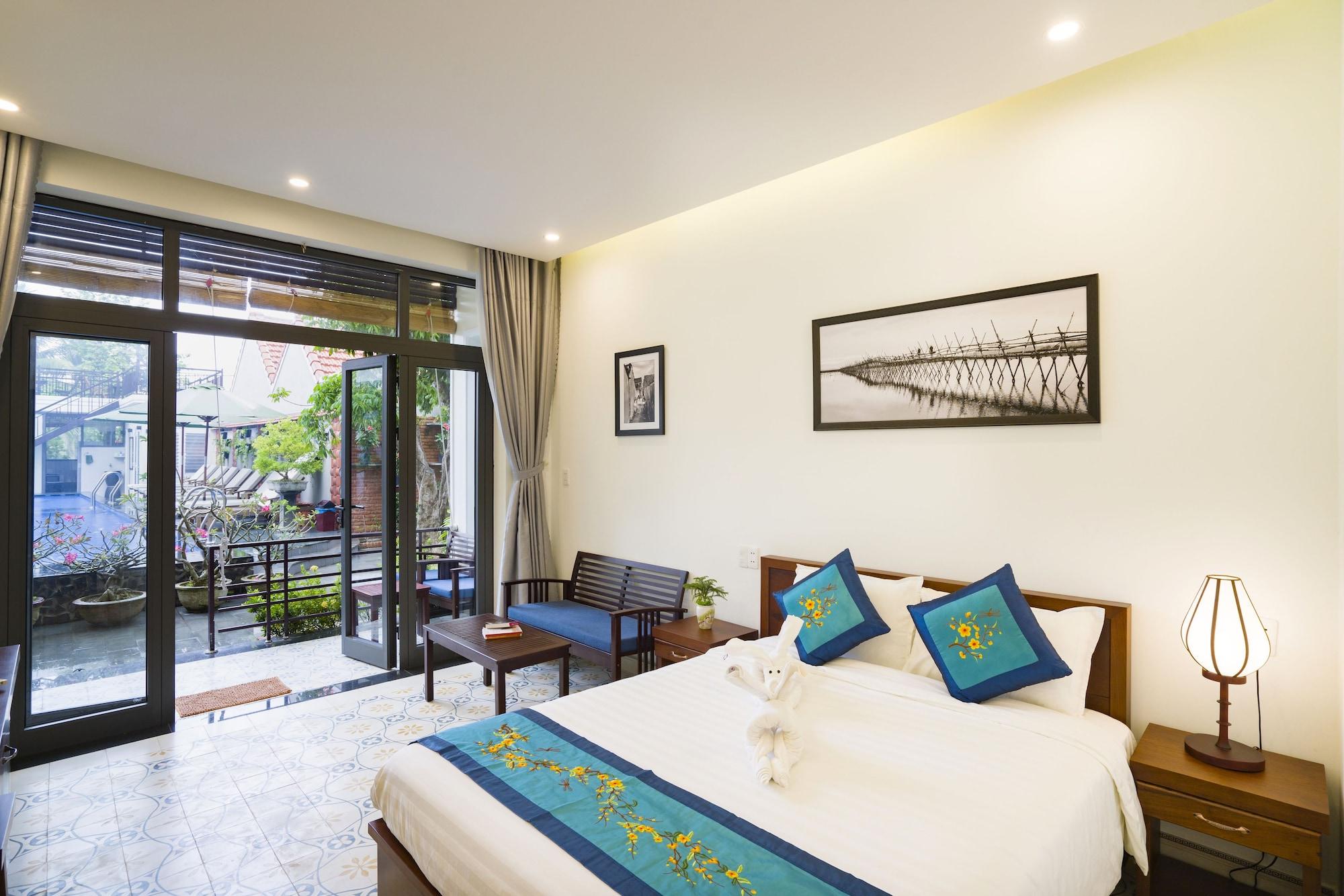 River Waves Hotel