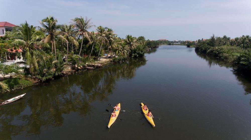 Serene River Hoian Gasthof 3*