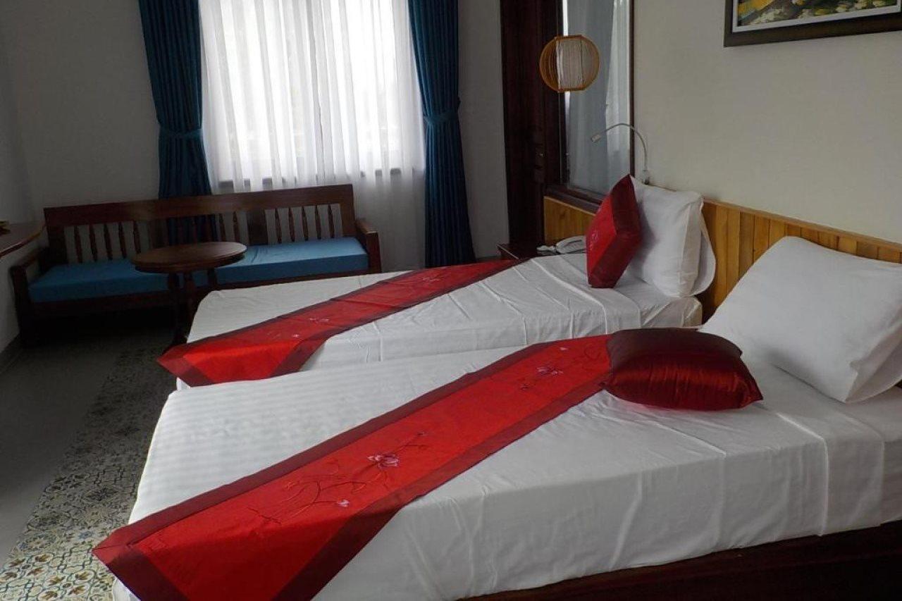 Loan A Hotel 3*