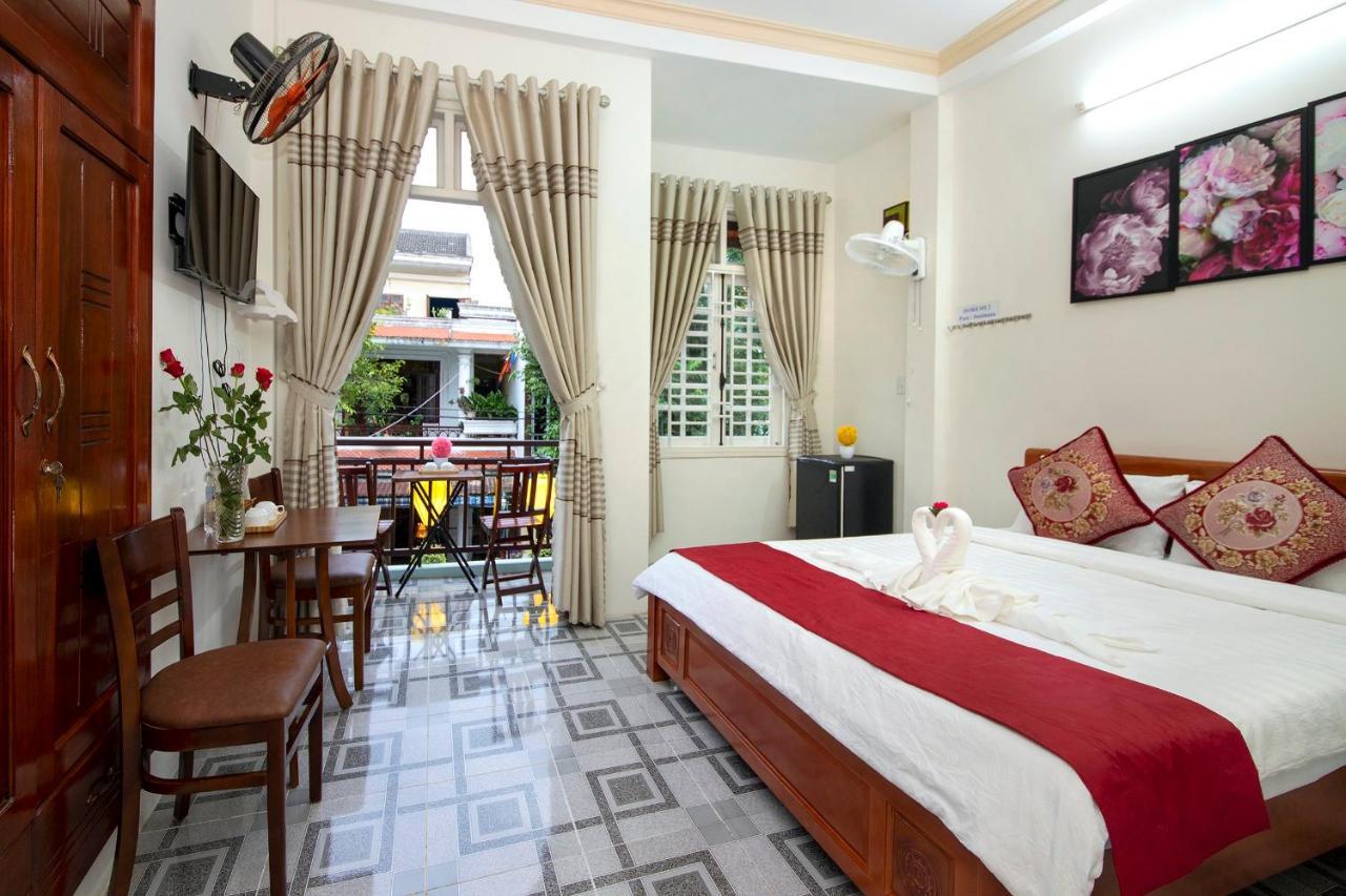 Homestay Red Lotus Homestay & *
