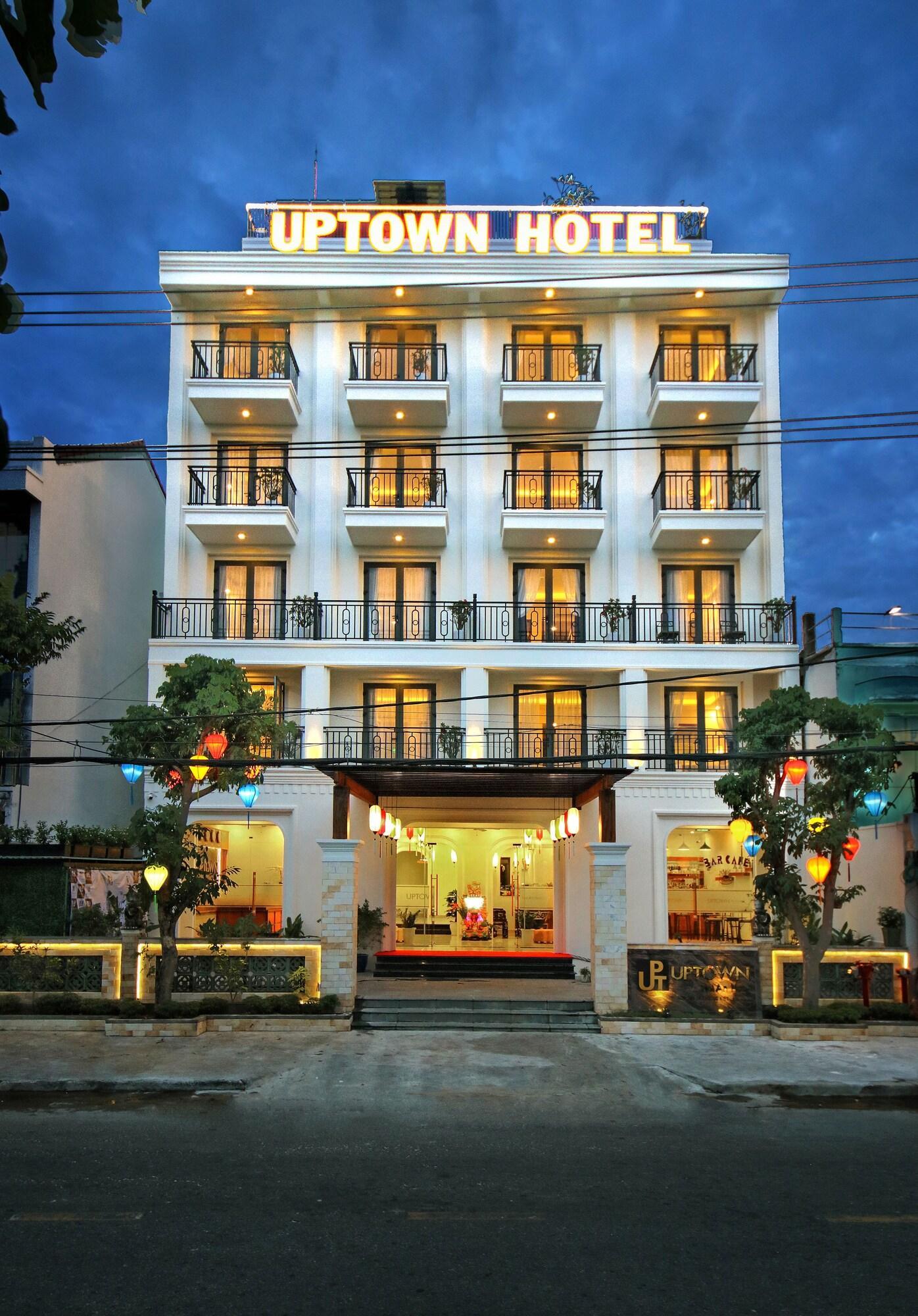Hotel Uptown & 3*