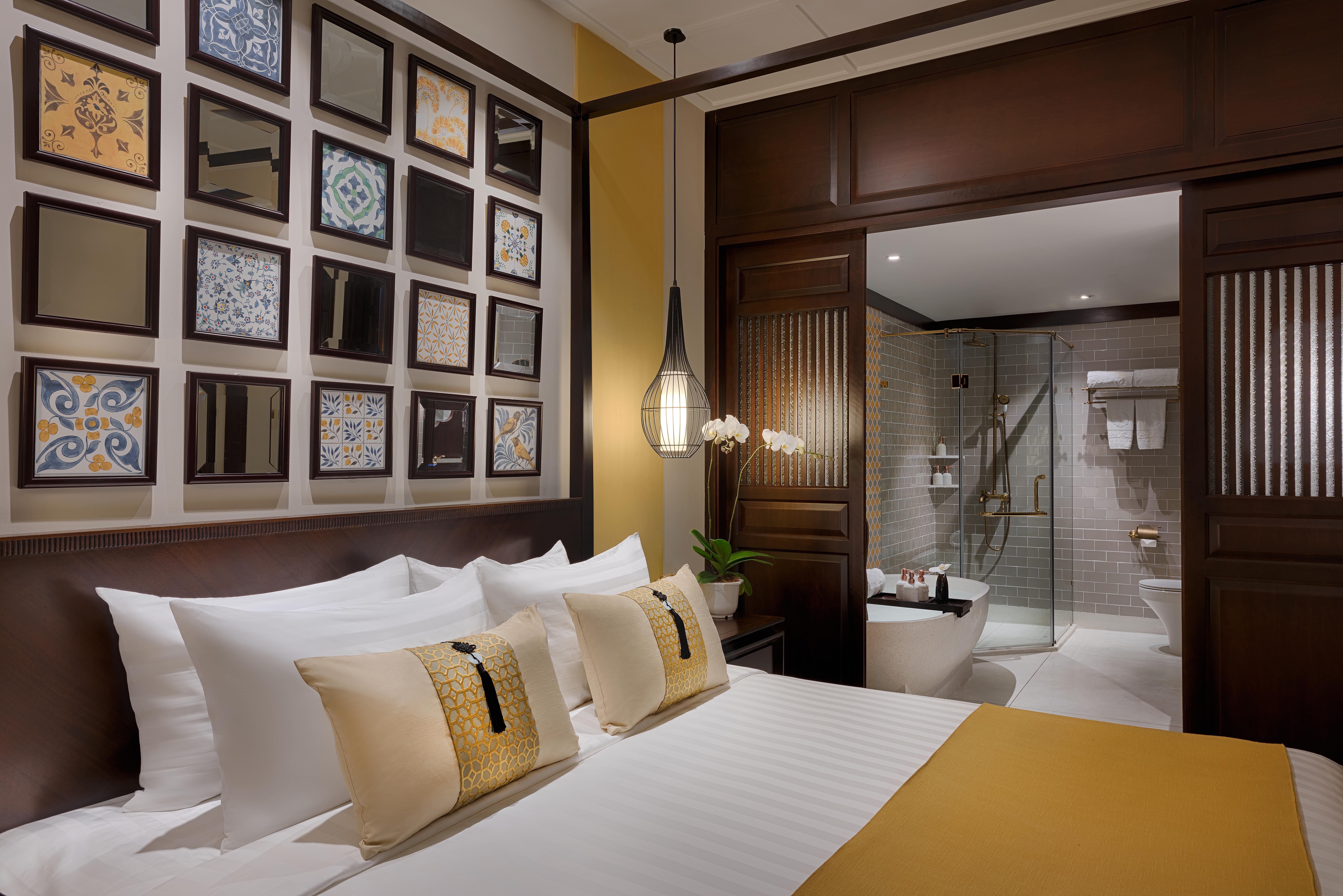 Allegro . A Little Luxury & Hotel