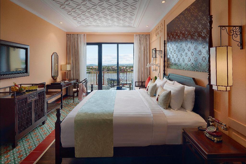 Hotel Little Riverside . A Luxury &