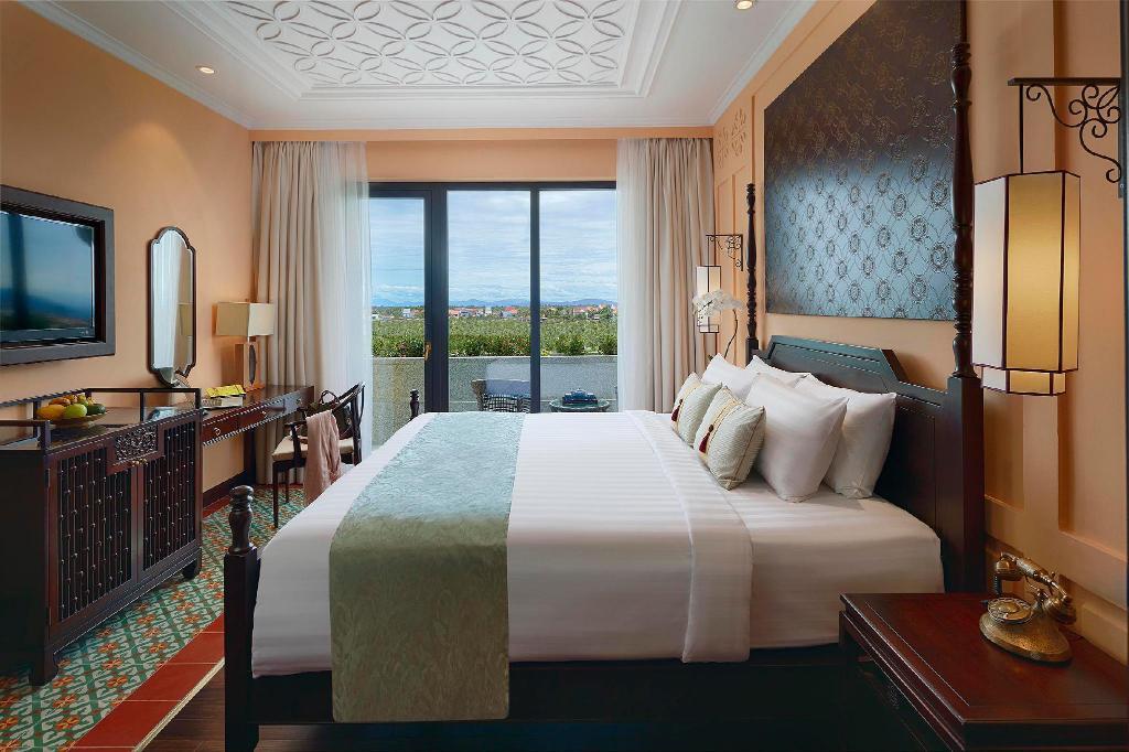 Hotel Little Riverside . A Luxury &