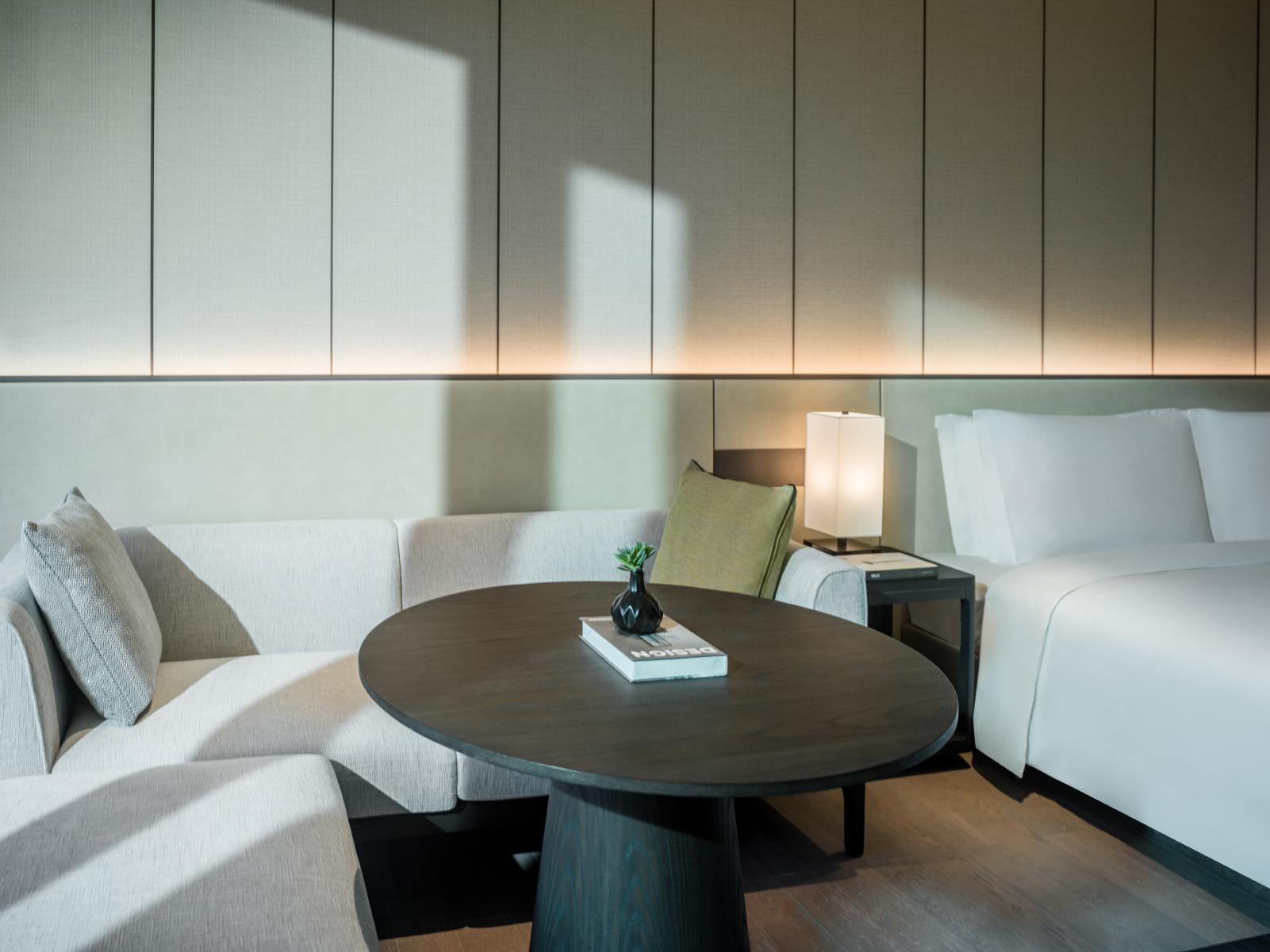 New World Hoiana Hotel