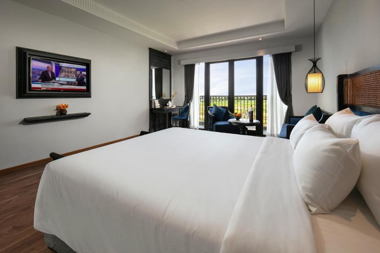 Hotel Shining Riverside Boutique & 4*
