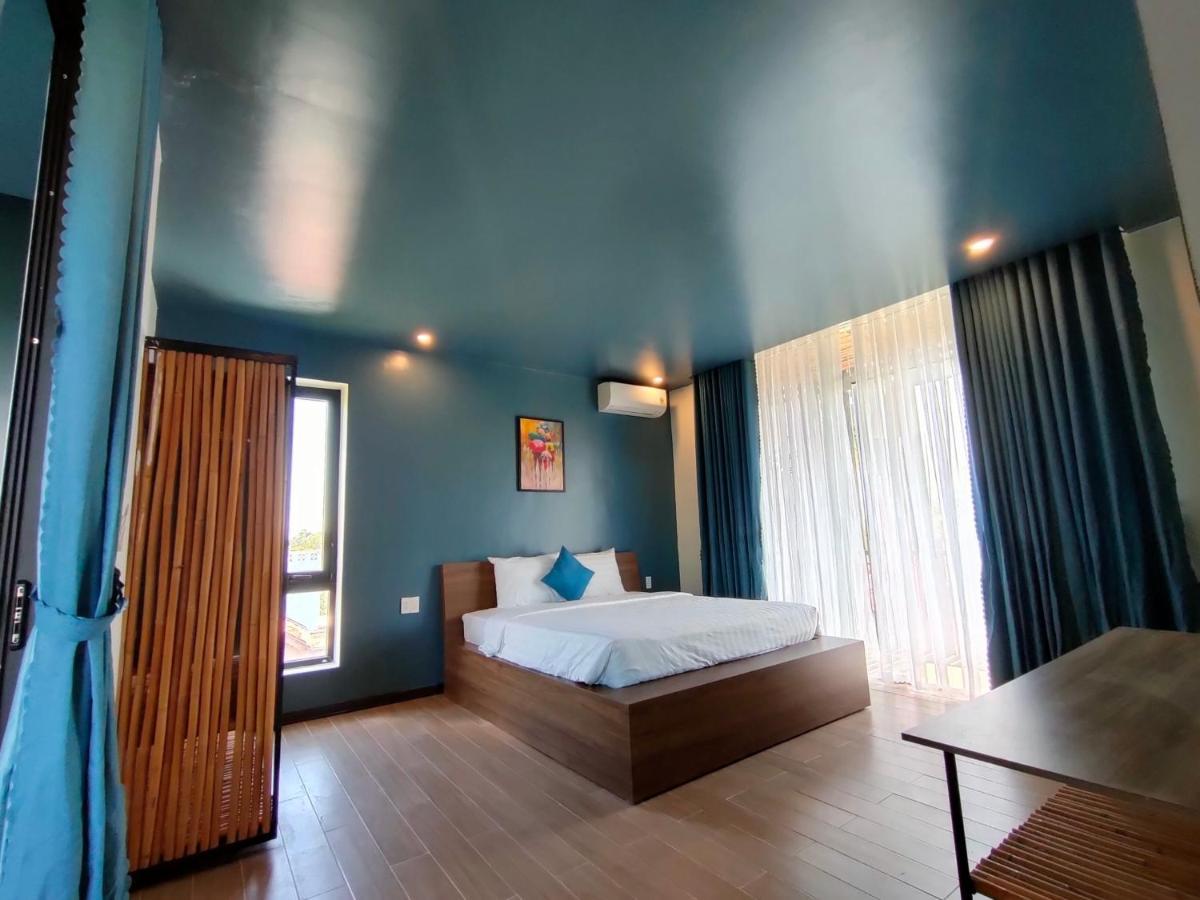 Hotel Nha Bong 2*