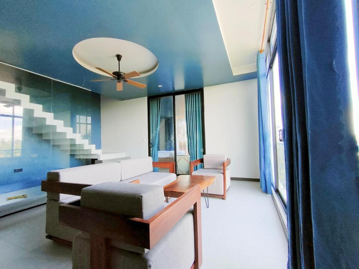 Hotel Nha Bong 2*