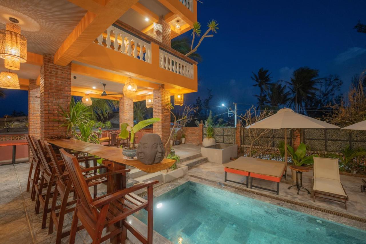 Villa Hidden Pool