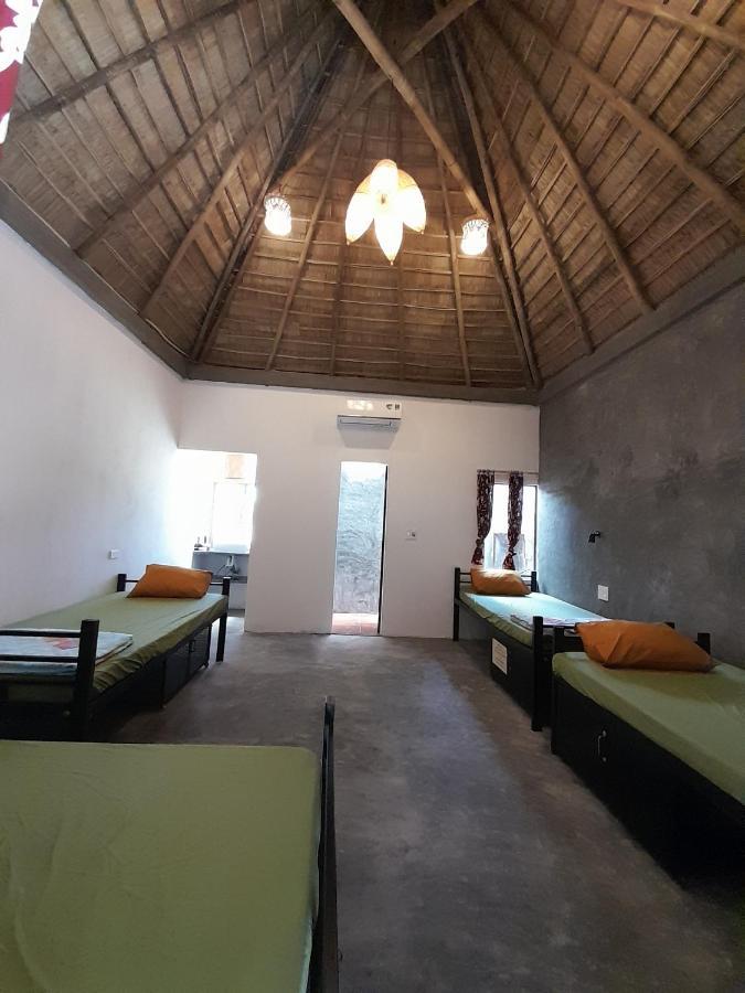 Bed & Breakfast The Beachside & Bar Hoi An