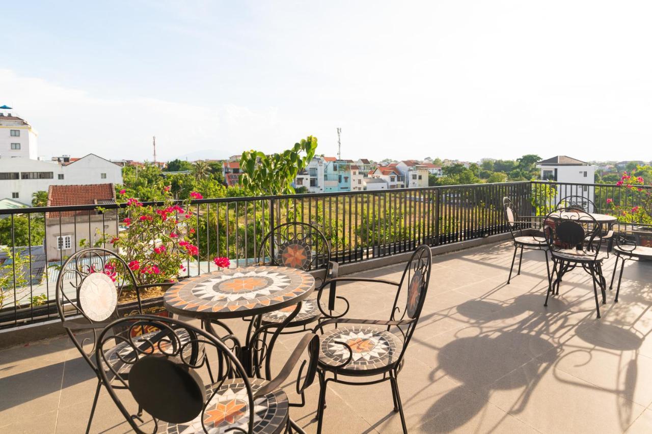 Hoianese Lip Lip Pool Hotel Hoi An