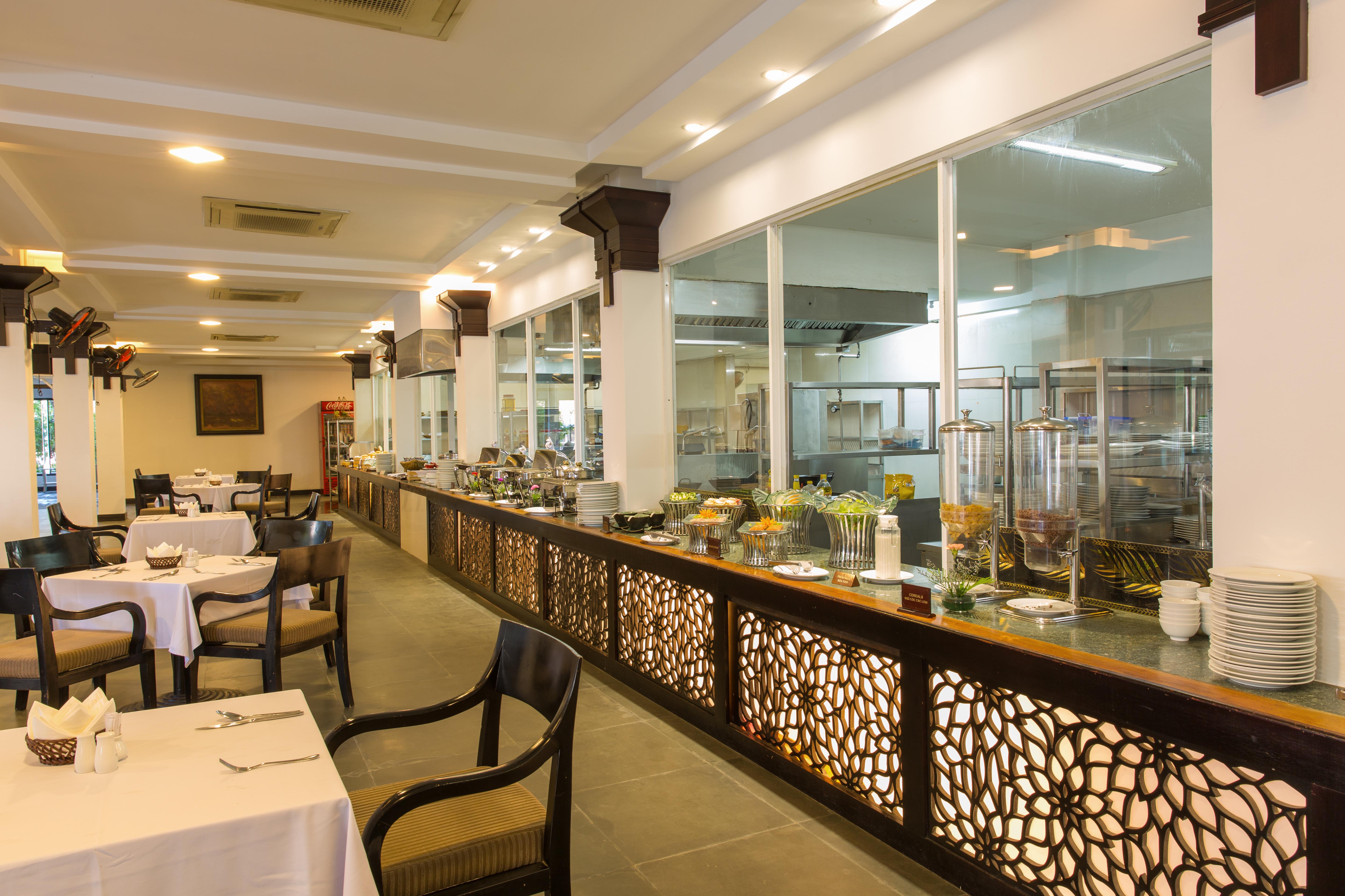 River & Residences 4*