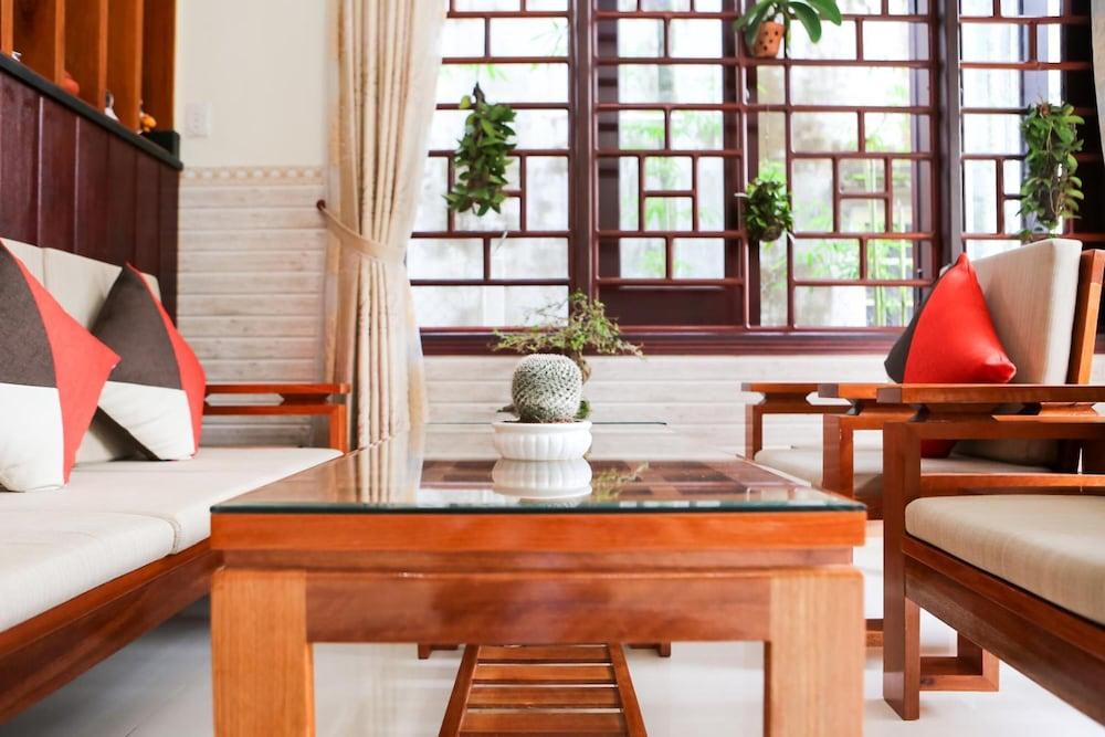 Hotel Viet Nhat