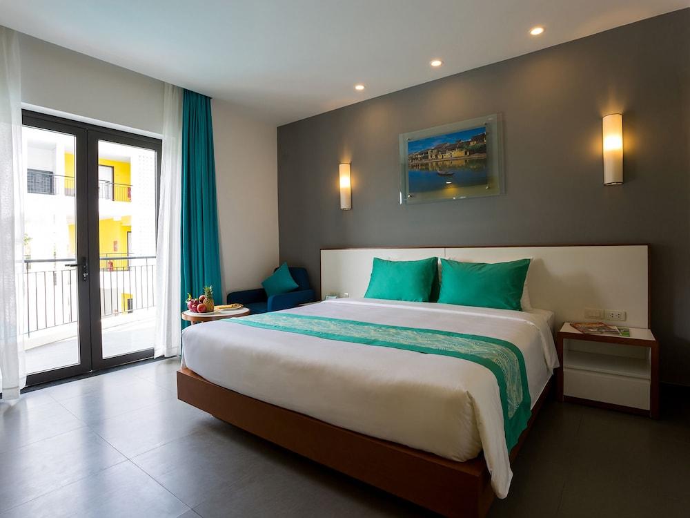 Emm Hotel 4*