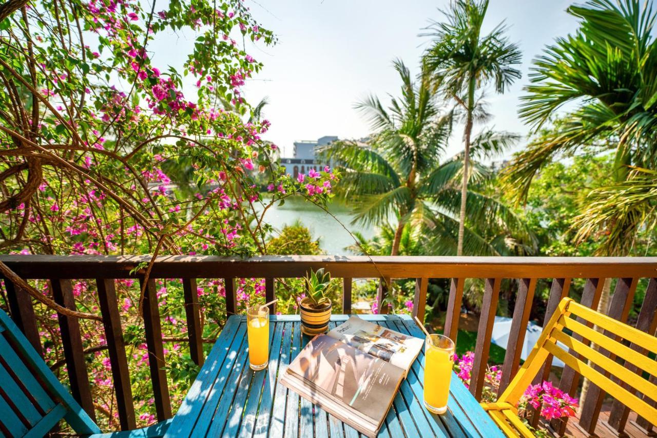 Riverside Oasis 3*