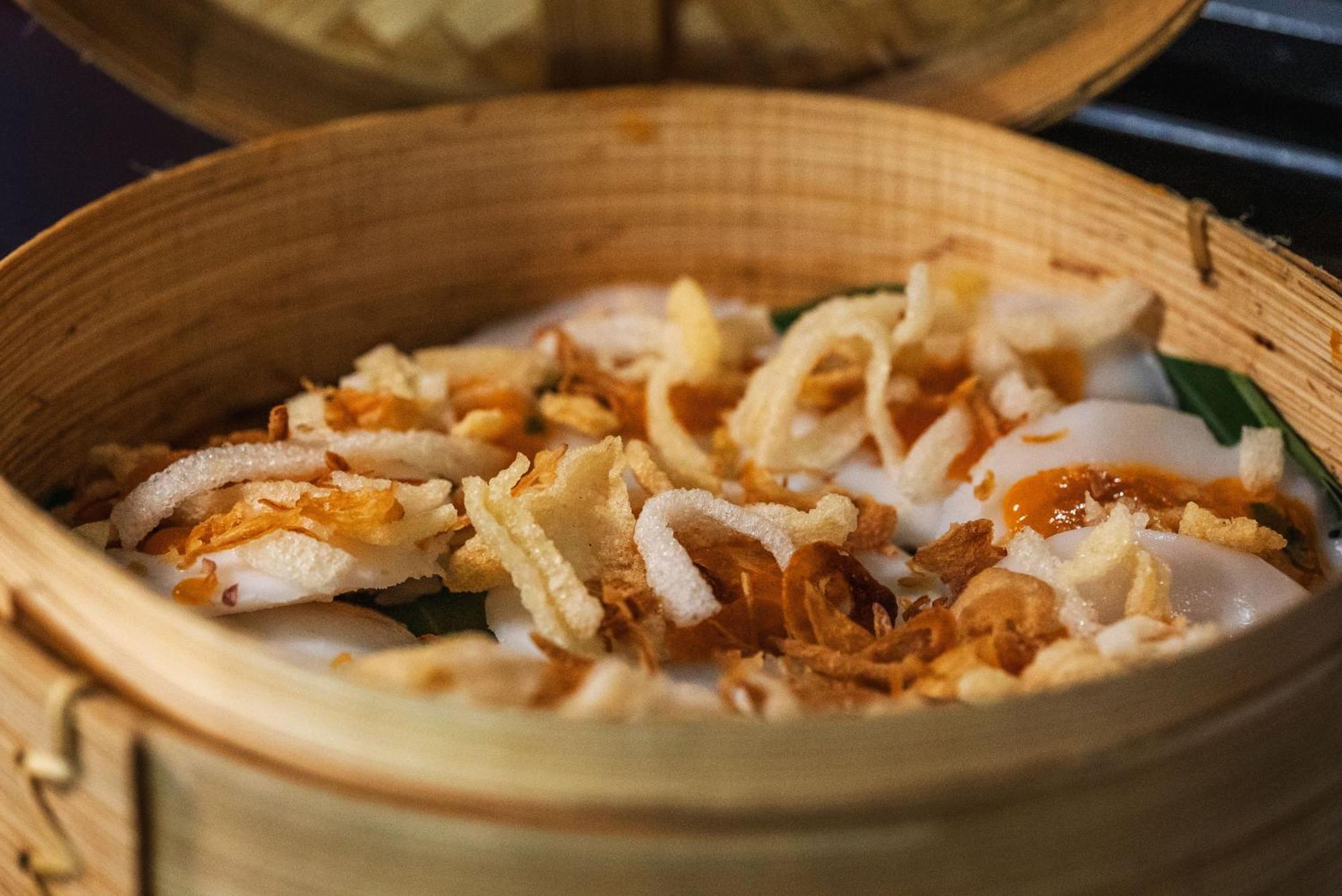 Khách sạn Hành Trình