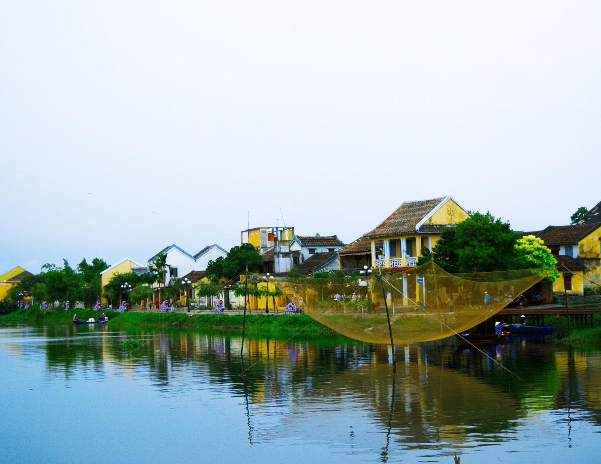 Lantana Riverside Boutique & 4*