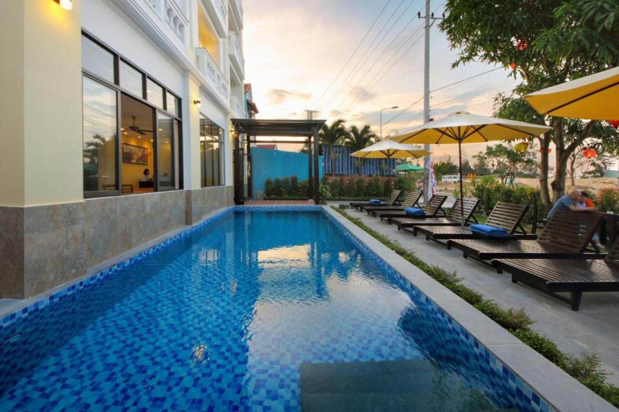 Hotel Hotel Front Beach Hoi An