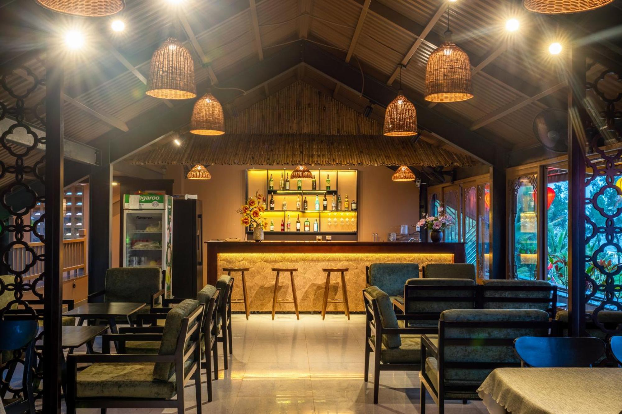 The Linh Seaside Khách sạn 4*
