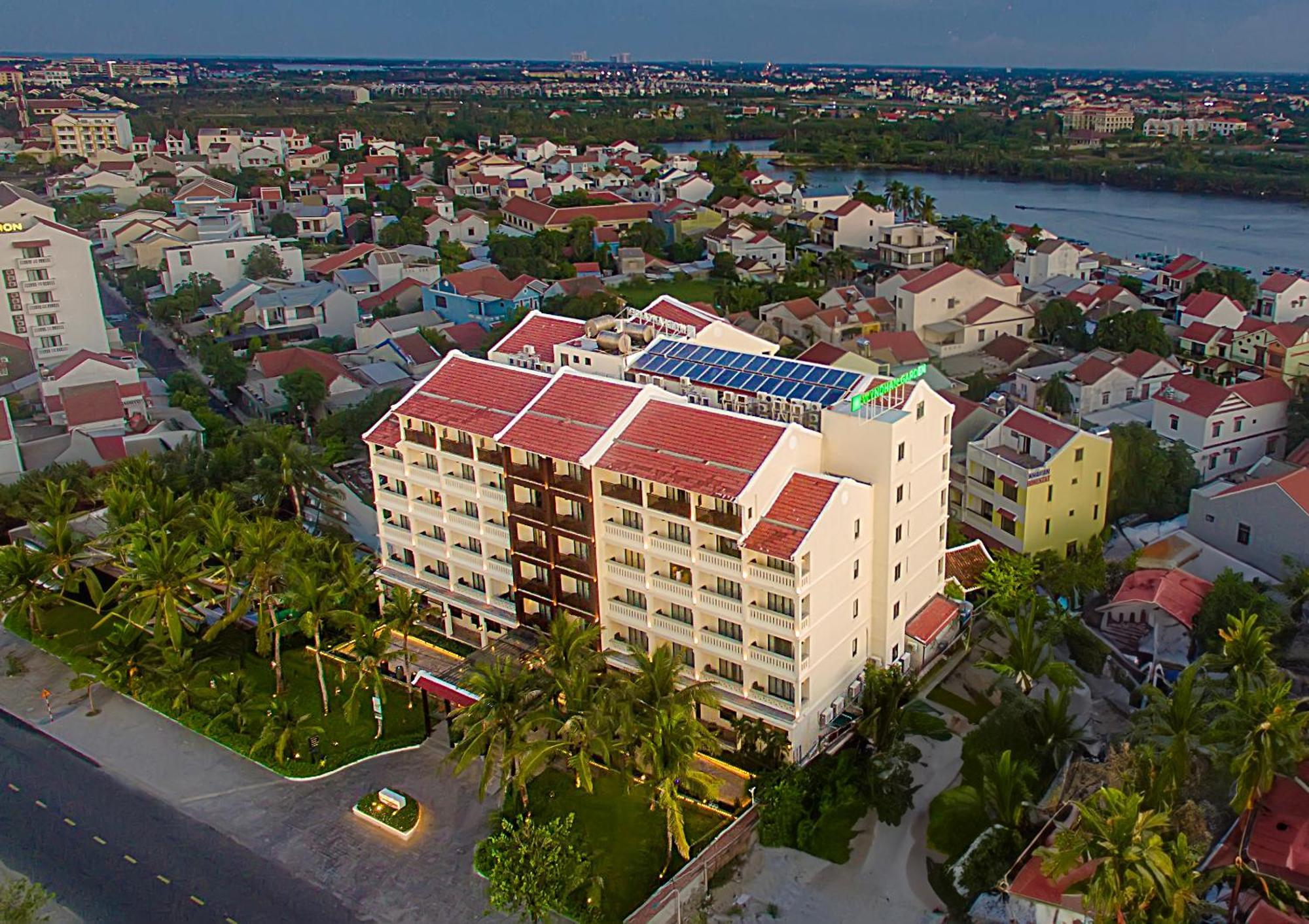 Wyndham Garden Cua Dai Hotel 5*