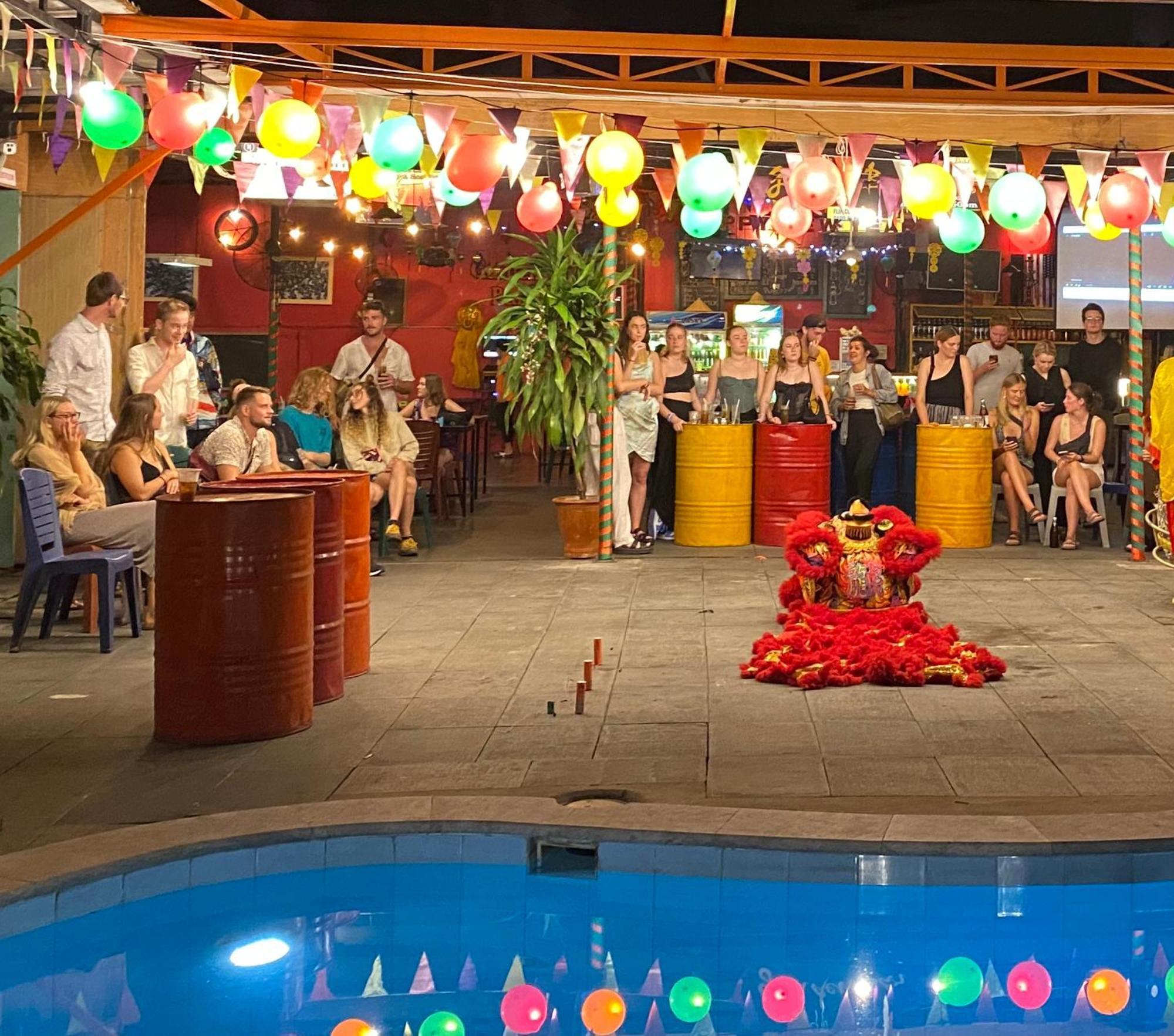Bed Station Hostel&pool Bar  Former Sunflower Nhà trọ Hội An