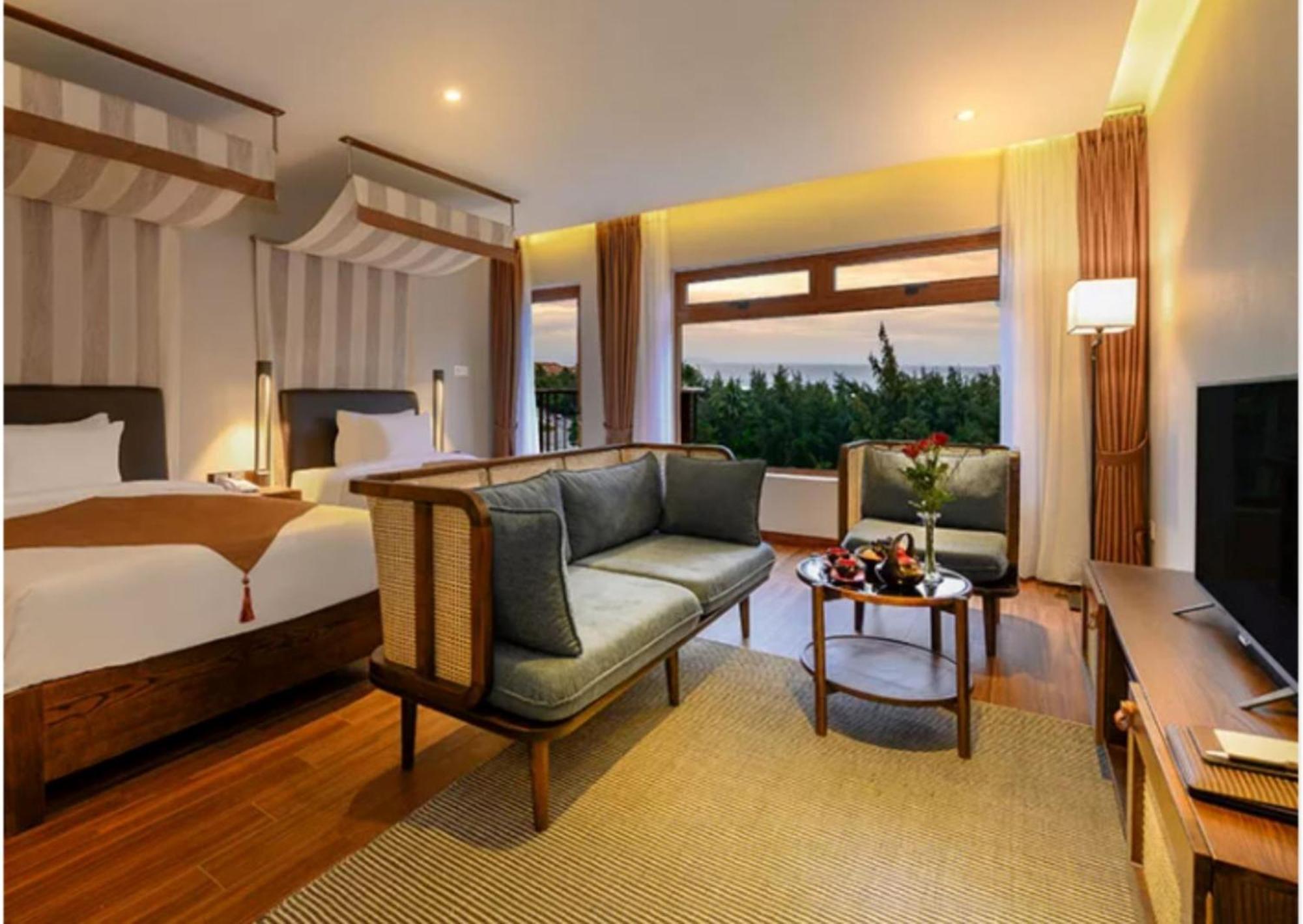 Ha Ocean Front Hotel 4*