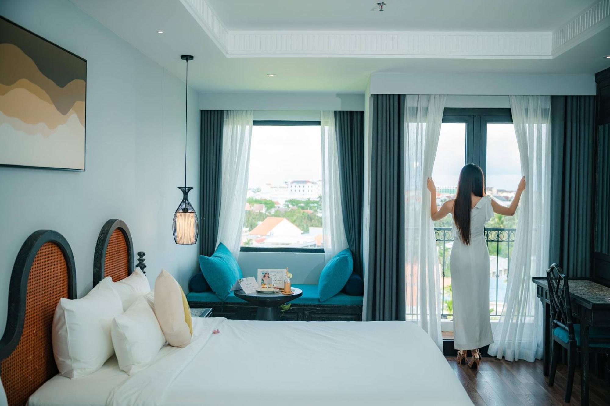 Shining Riverside Boutique & Hotel