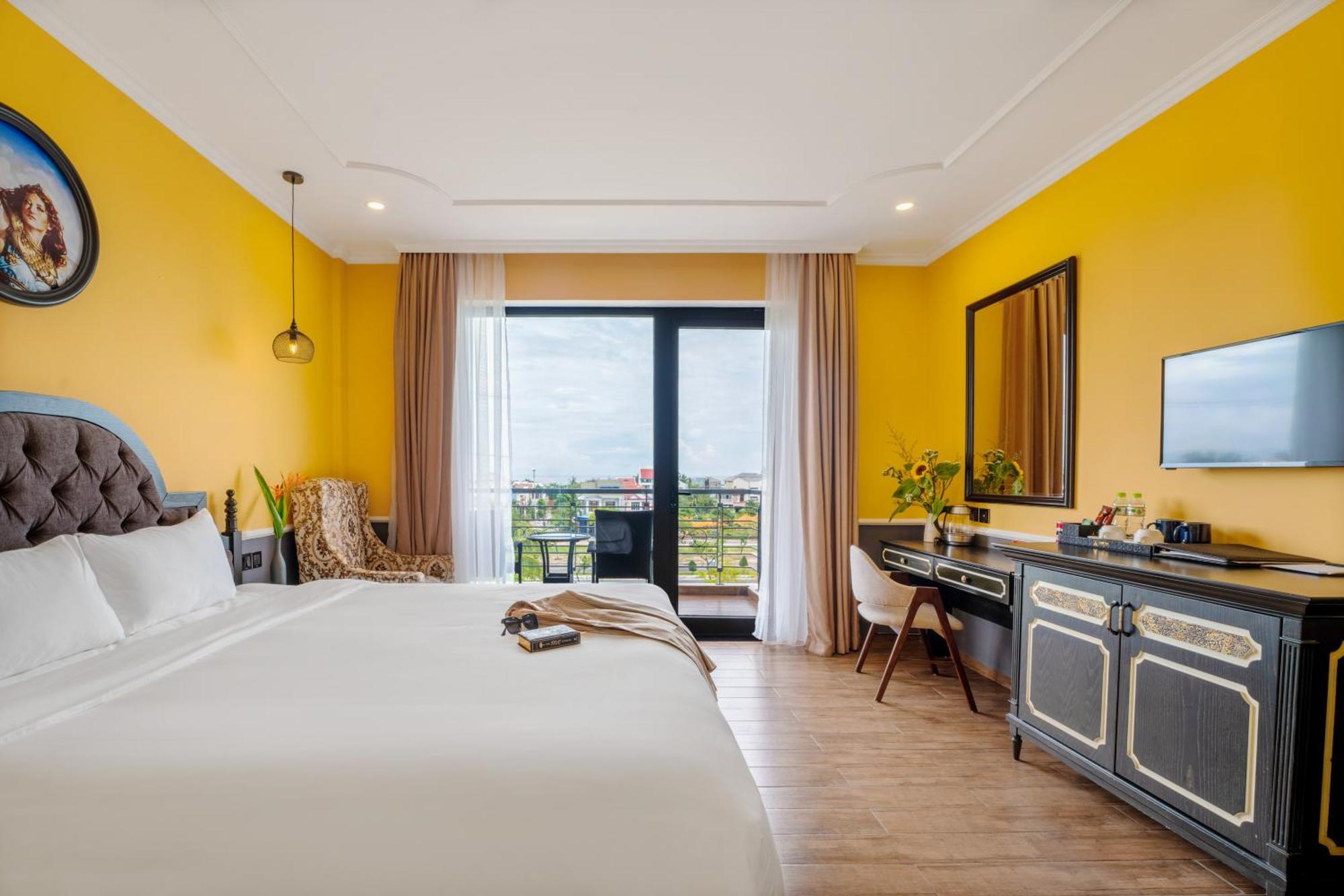 Athenia Boutique & 4* Hoi An
