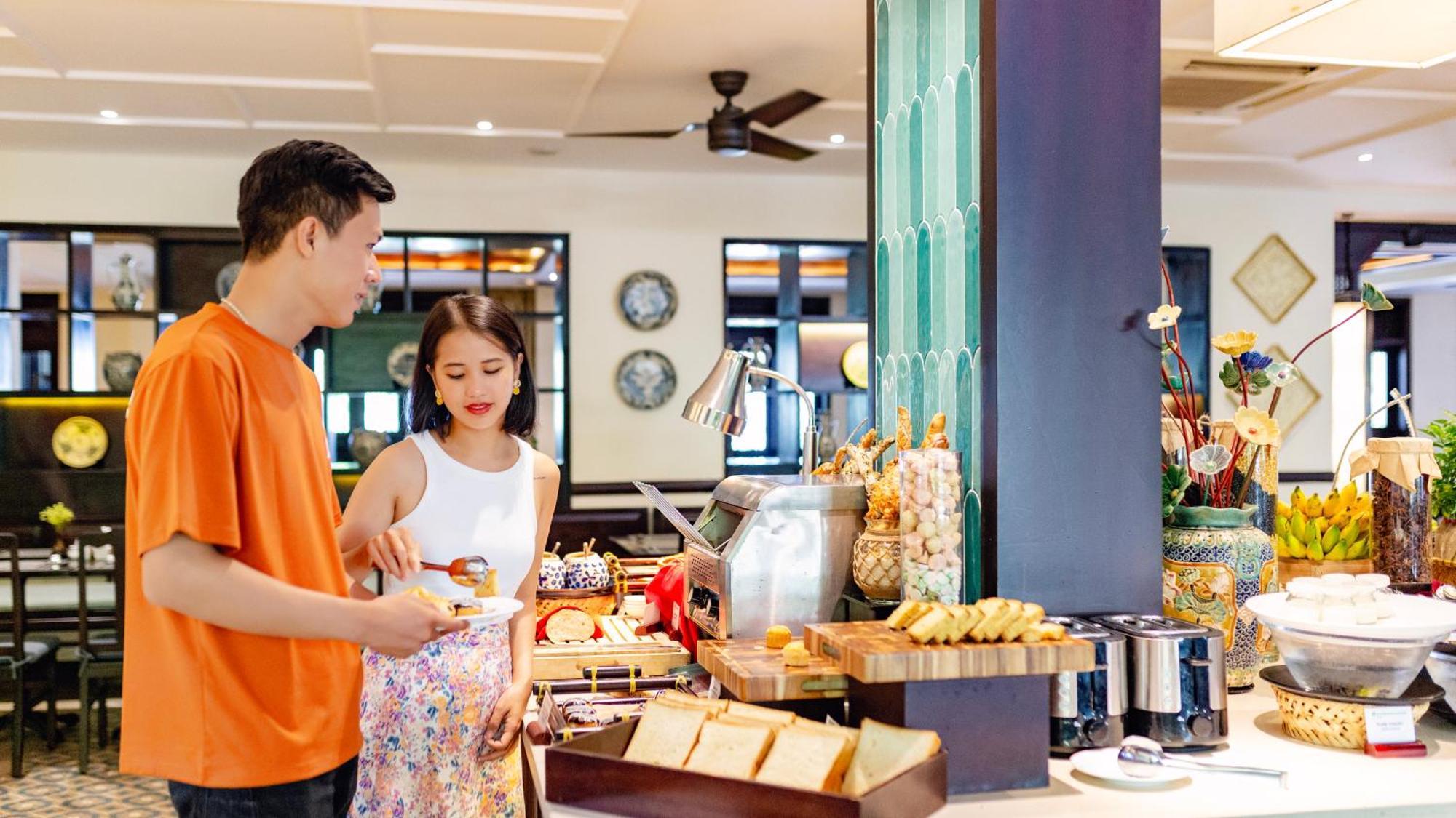 Wyndham Garden Cua Dai Hotel 5*