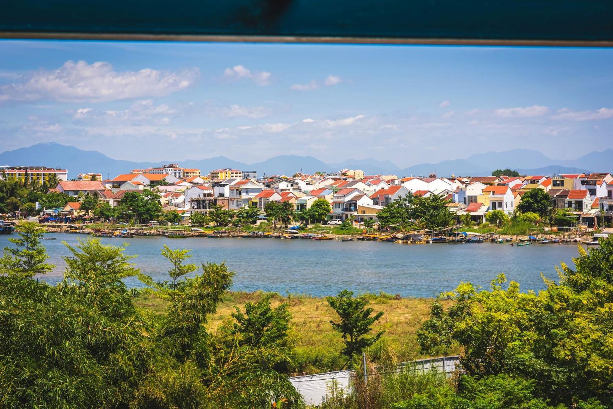 Hành Trình Khách sạn 4*