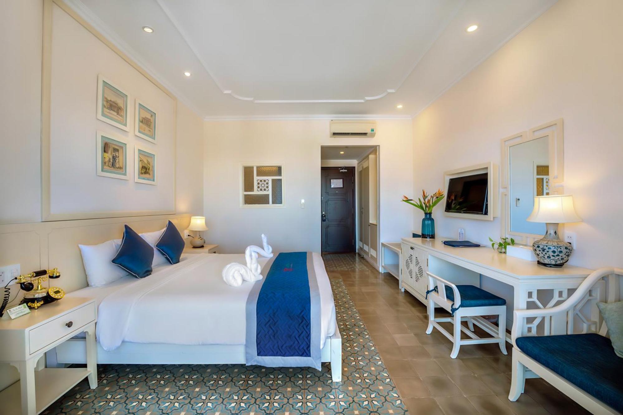 Lantana Riverside Boutique & Hotel 4*