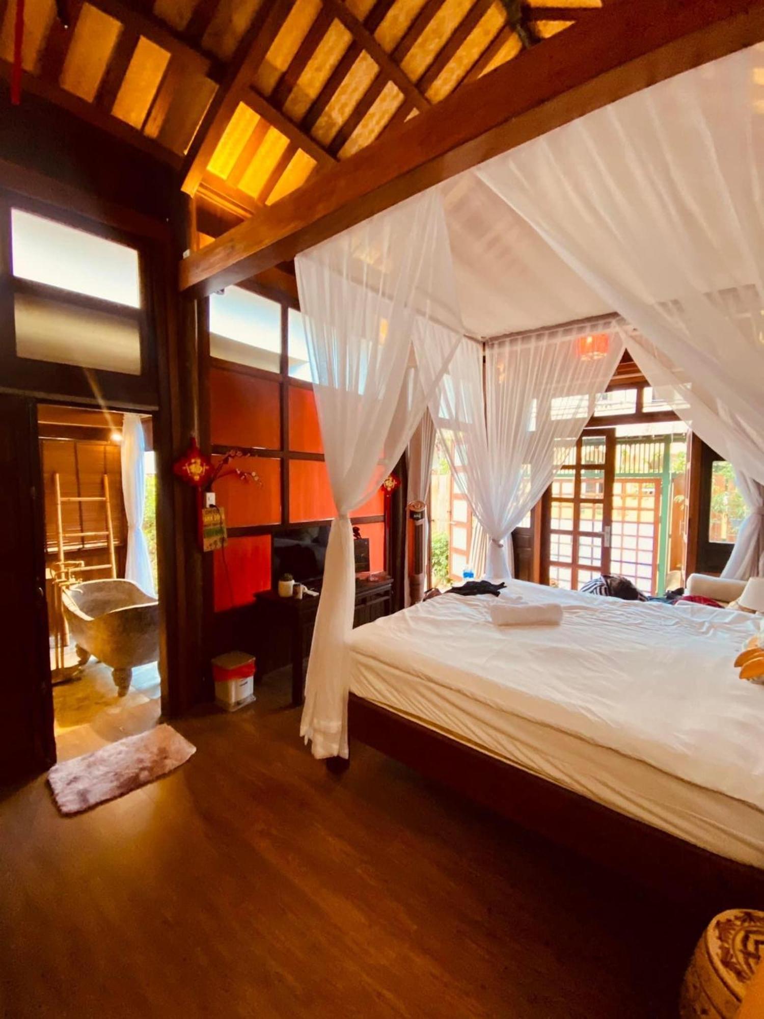 Zen House - Wooden House Hoi An