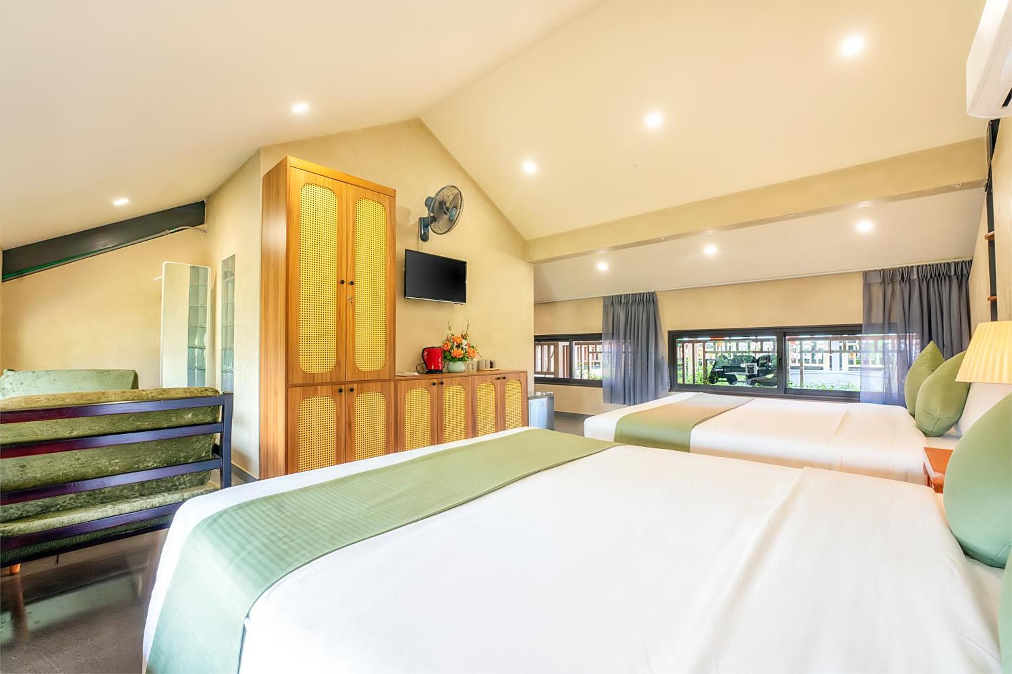 The Linh Seaside 4*