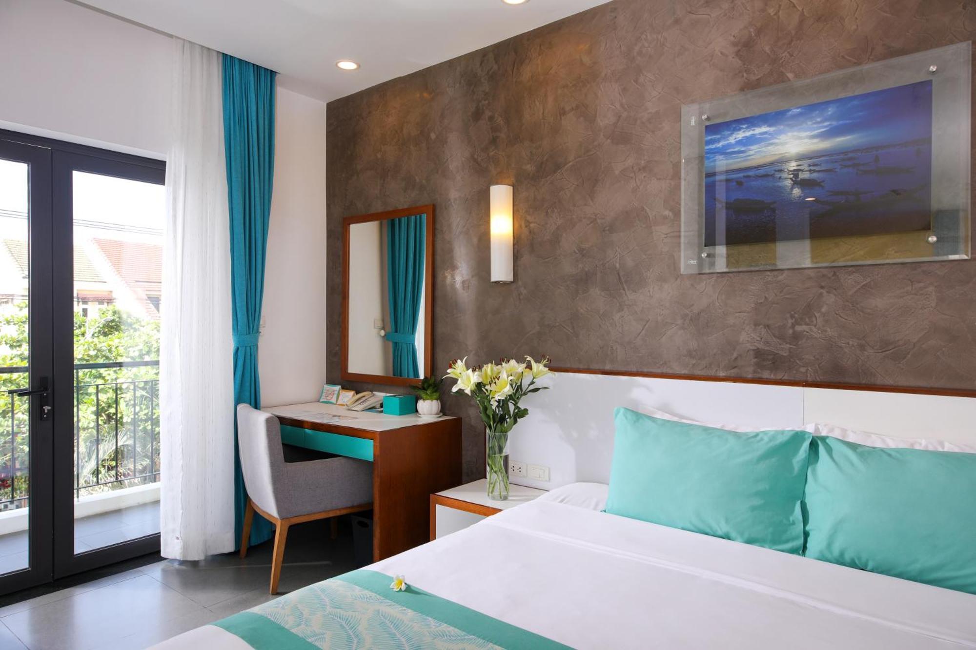Hotel Emm 4*