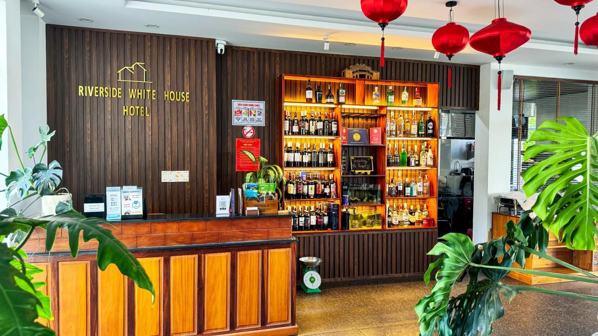 Hotel Riverside White House Hoi An