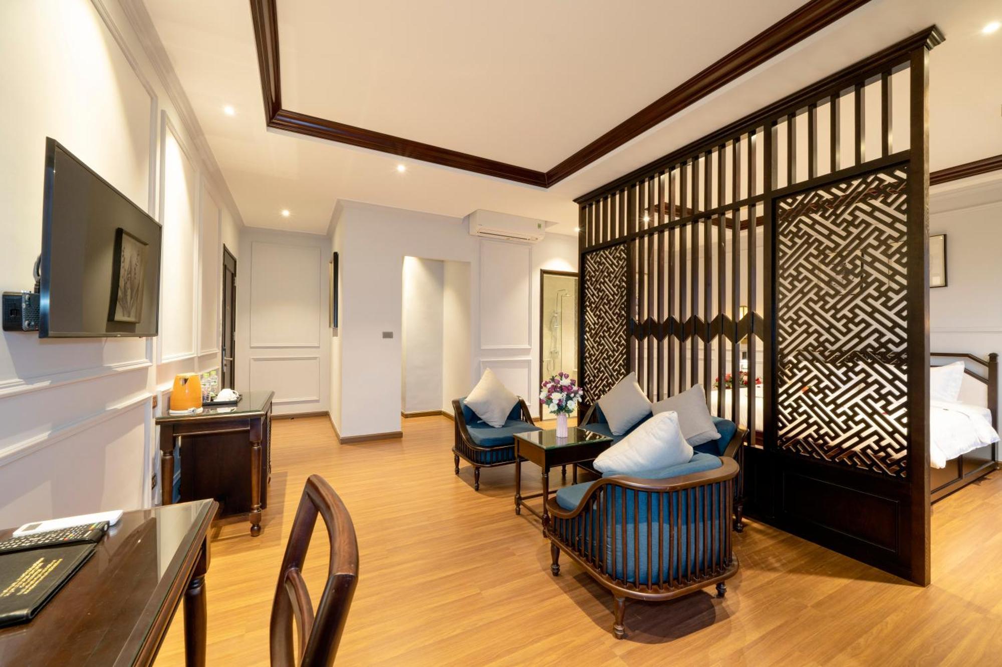 Eco Lux Riverside & Hotel Hoi An