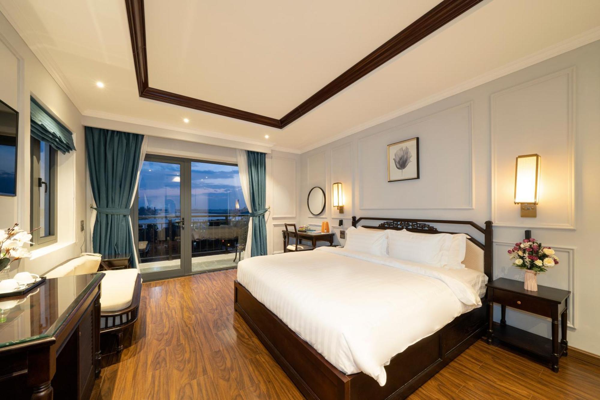 Eco Lux Riverside & Hotel Hoi An