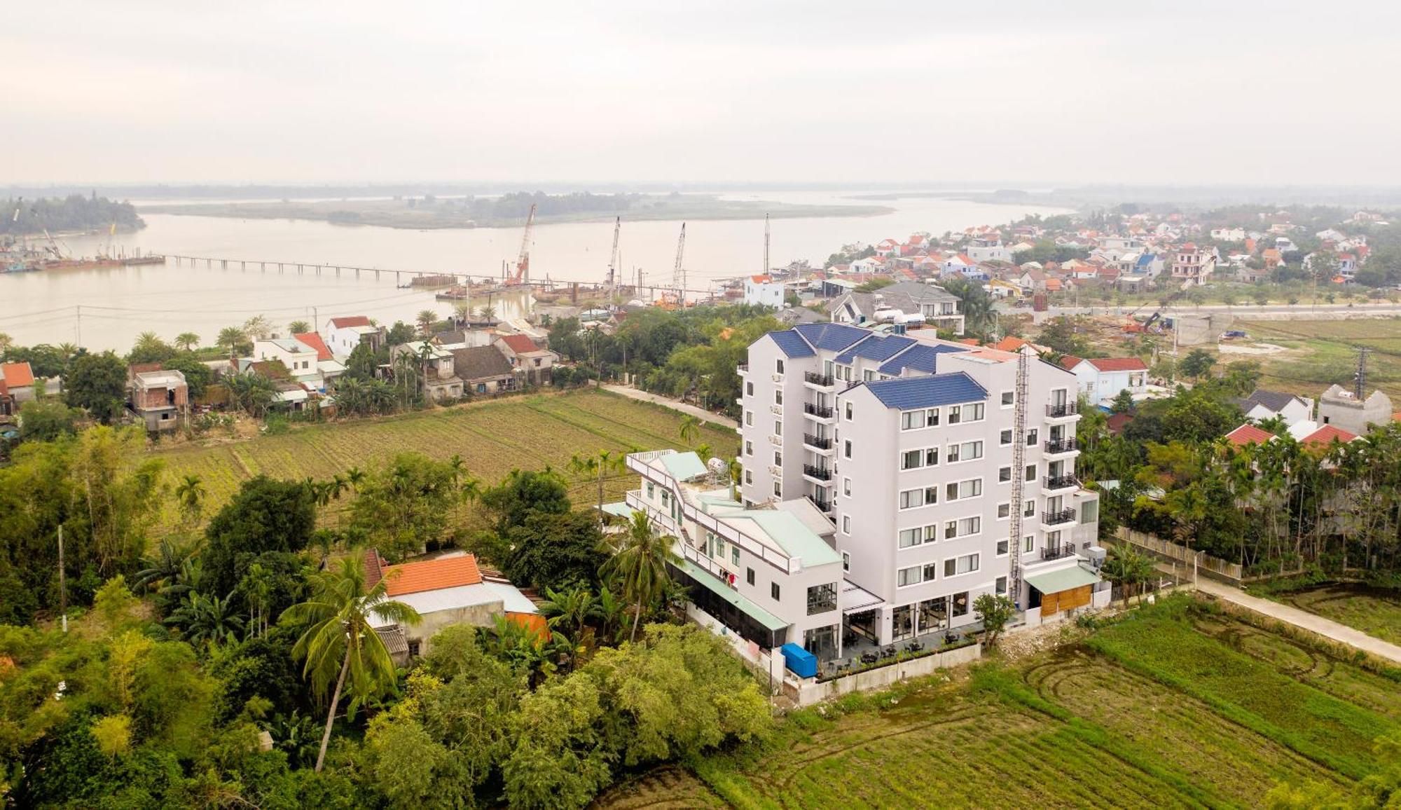 Eco Lux Riverside & Hotel Hoi An