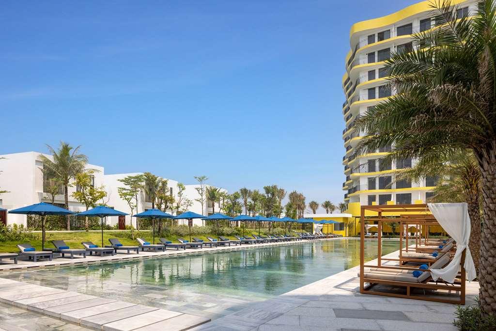 Wyndham Royal Beachfront *