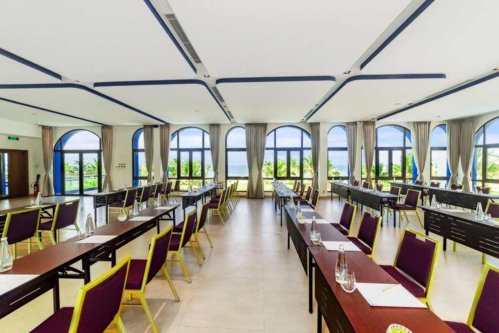 Wyndham Royal Beachfront Villa
