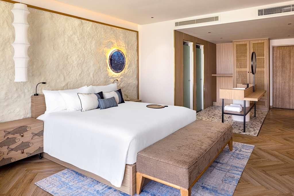 Wyndham Royal Beachfront Hoi An